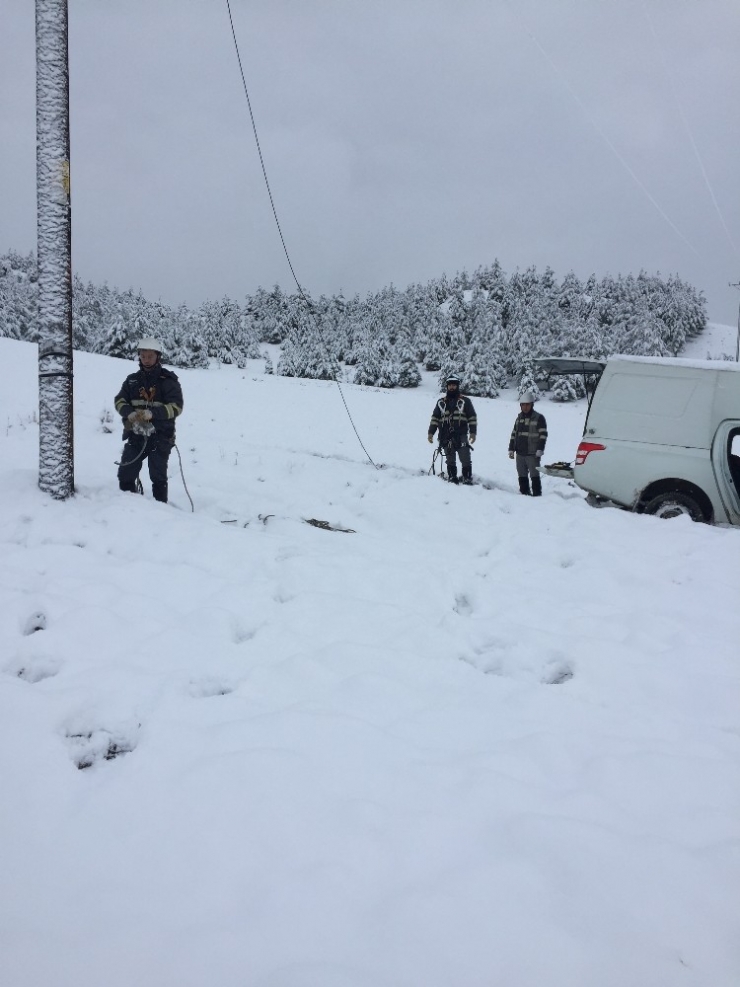 Toroslar Edaş, Zorlu Kış Şartlarında Çalışmalarını Sürdürüyor