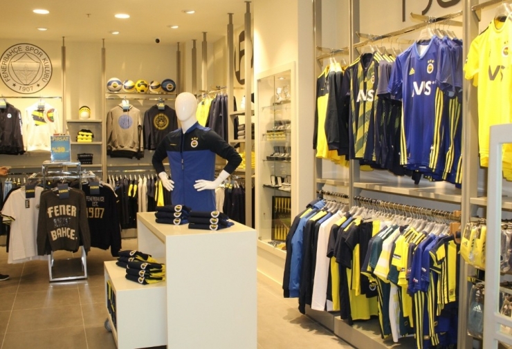 Fenerium Mağazası Highway’de Açıldı