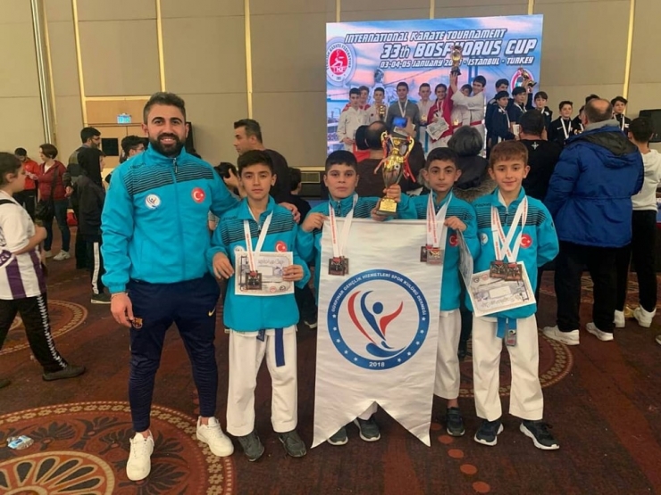 33. Uluslararası Boğaziçi Karate Turnuvasında Van Rüzgarı