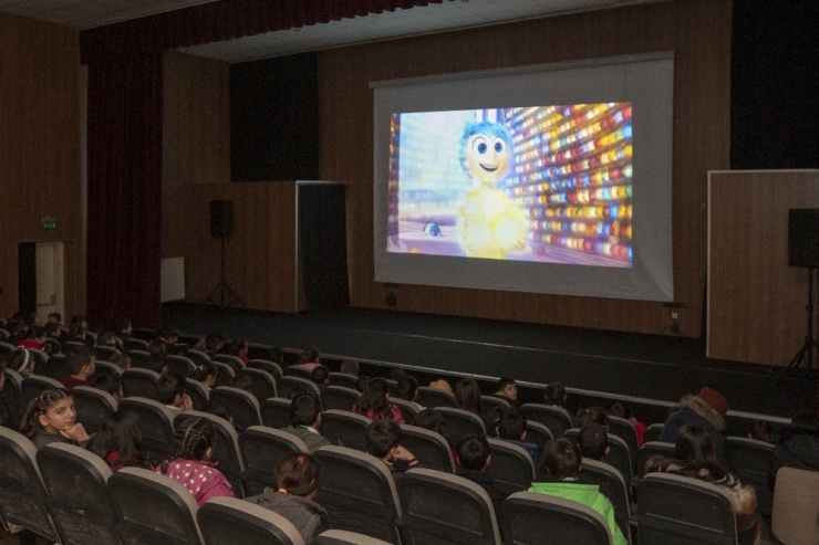 İpekyolu Belediyesinden Sinema Etkinliği