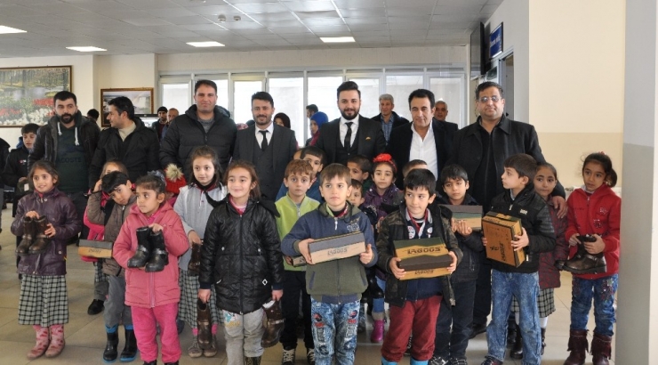 Düdanlı Gençlerden Anlamlı Yardım