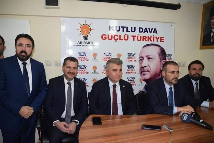 Ak Parti Genel Başkan Yardımcısı Ünal Ayvalık’ta