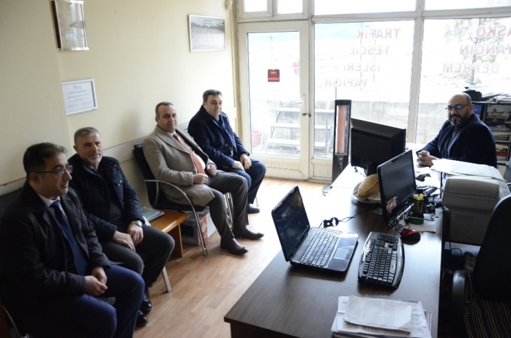 Atso Başkanı Göktaş Üyelerle Değerlendirme Görüşmeleri Yapıyor