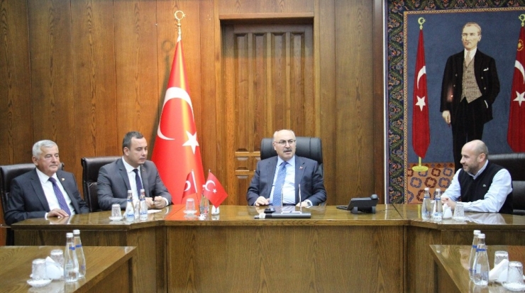 Aydın İncirine Değer Katacak Tesis İçin İmzalar Atıldı