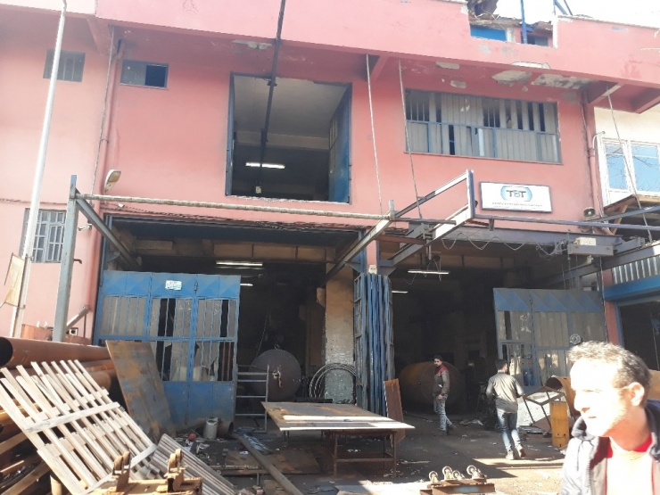 Başakşehir’de Pik Dökümcüler Sanayi Sitesinde Kazan Patlaması: 1’i Ağır 3 Yaralı