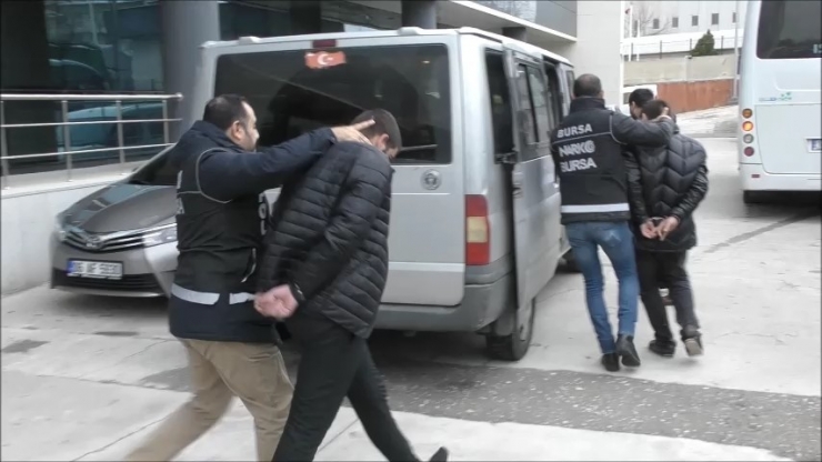 Bursa’da 6 Bin Ekstasy Hap Ele Geçirildi