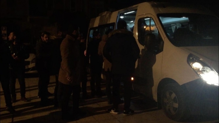 İzmir’de Zehir Tacirlerine Darbe: 10 Kişi Tutuklandı