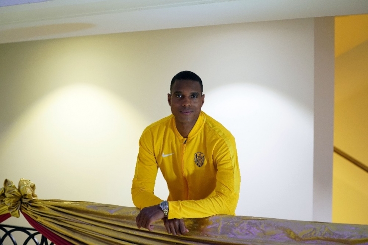 Ricardo Faty’den Taraftara Türkçe Mesaj: “Biz Hazırız”