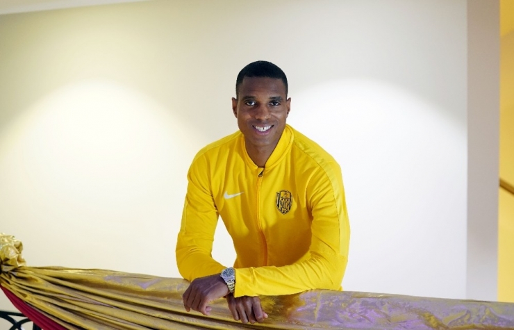 Ricardo Faty’den Taraftara Türkçe Mesaj: “Biz Hazırız”