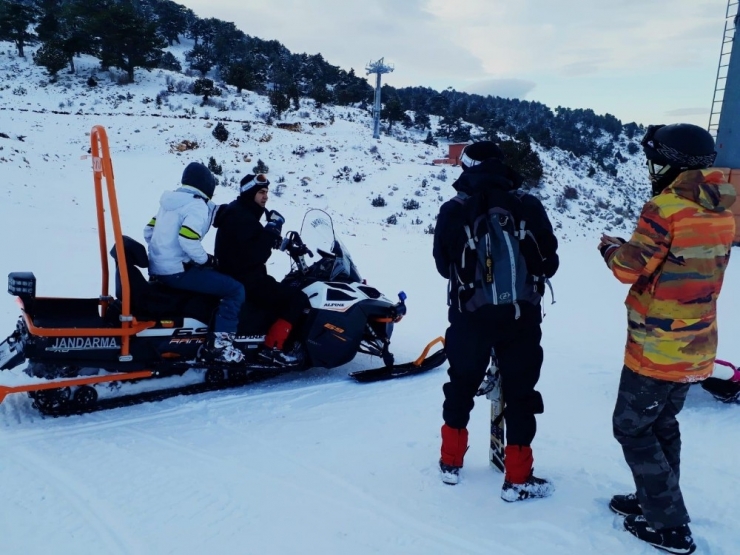 Davraz’da Kayakçılar Jak Timine Emanet