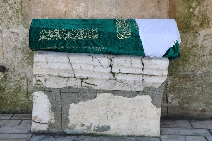 Apartmanın 8’inci Katından Düşen Bebek, Son Yolculuğuna Uğurlandı