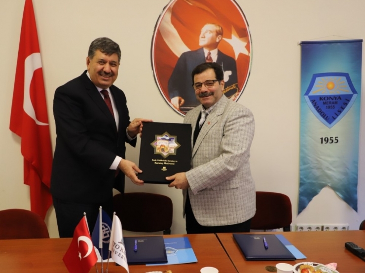 Kto Karatay Üniversitesi İle Meram Anadolu Lisesi Arasında İş Birliği