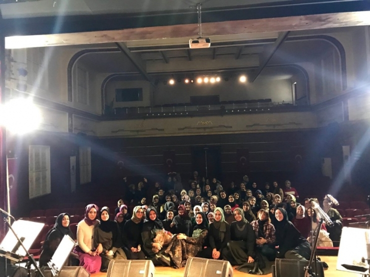 Mamak’ta Kadın Kadına Konser