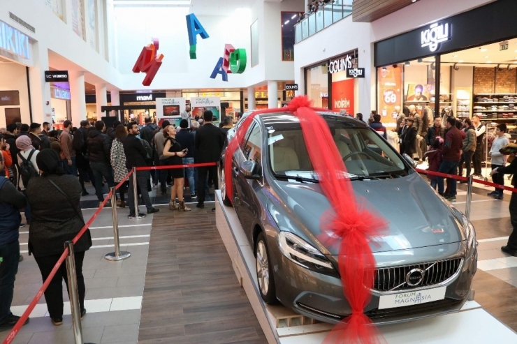 Manisa’da Lüks Otomobil Sahibini Buldu