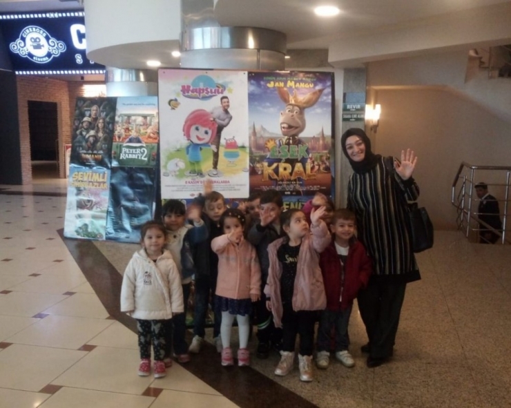 "Sinemaya Gitmeyen Çocuk Kalmasın" Projesi