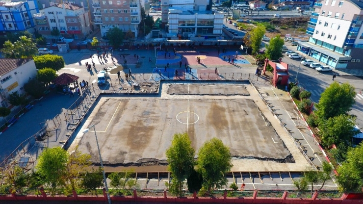 Altıncı Salon Metin-nuran Çakallıklı’ya