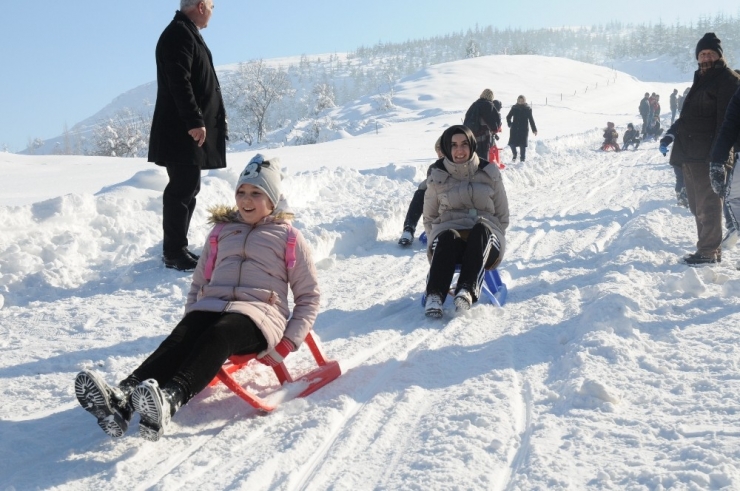 Bir Metreyi Aşan Karda Coşkulu Festival