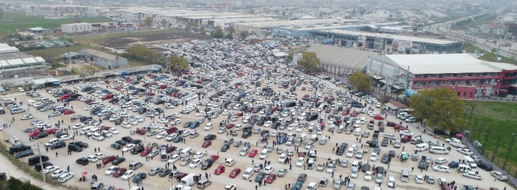 2020 Model Otomobillerin Fiyatı Uçtu, Vatandaşlar 2. El Oto Pazarına Akın Etti