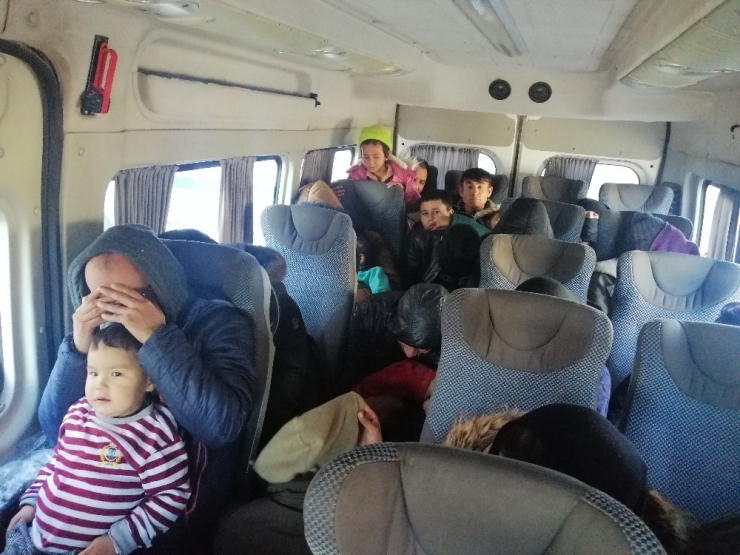 Çanakkale’de 55 Mülteci Yakalandı