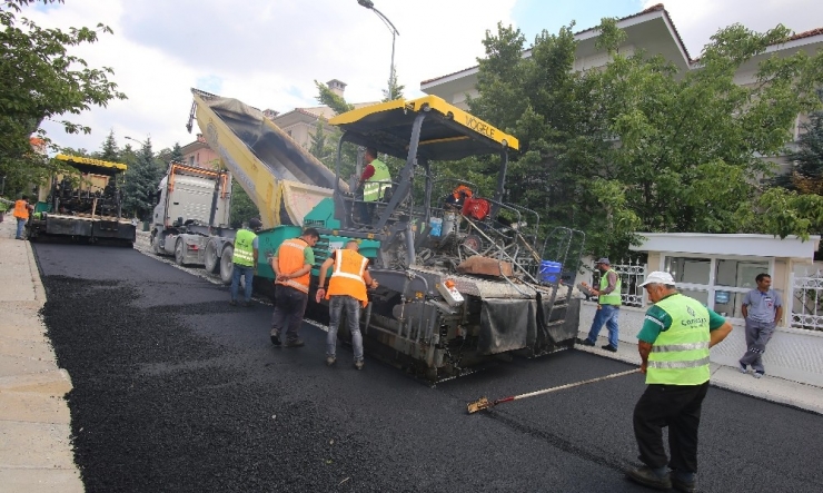 Çankaya Asfaltta Geçen Yılı 100 Bin Ton İle Kapattı