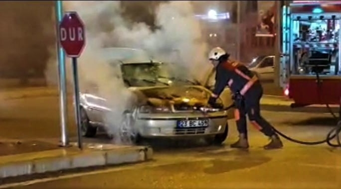 Elazığ’da Araç Yangını