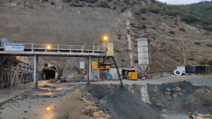 Tamamlandığında Türkiye’nin En Uzun Tüneli Olacak