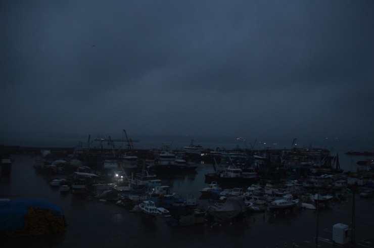 Kilyos’ta Kaybolan Balıkçıları Arama Çalışmaları Yeniden Başladı