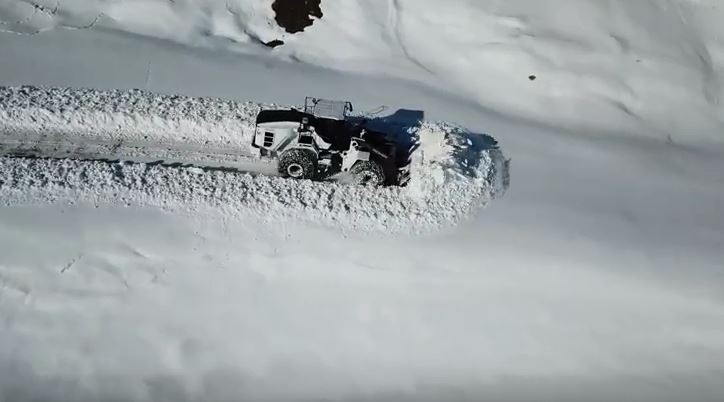 2 Bin 800 Rakımda Karla Mücadele Çalışması