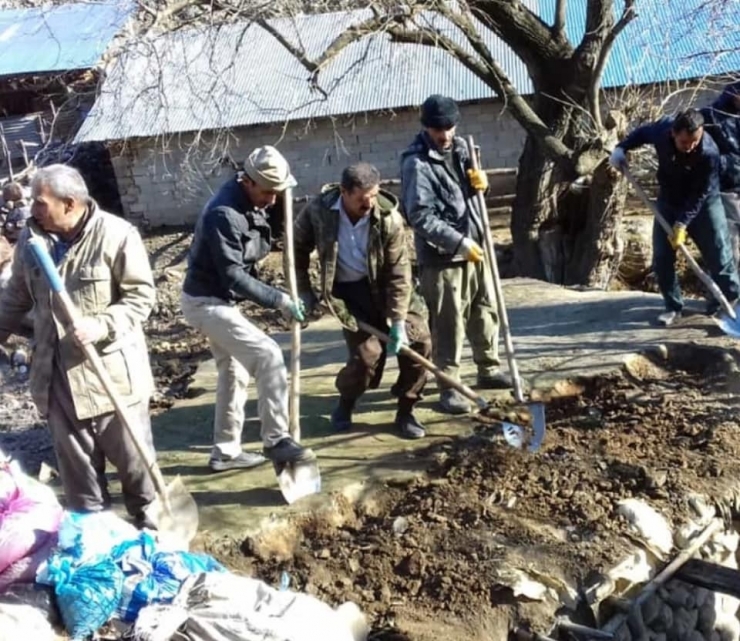 Derecik’teki 70 Yıllık Su Değirmeni Yeniden Onarılıyor