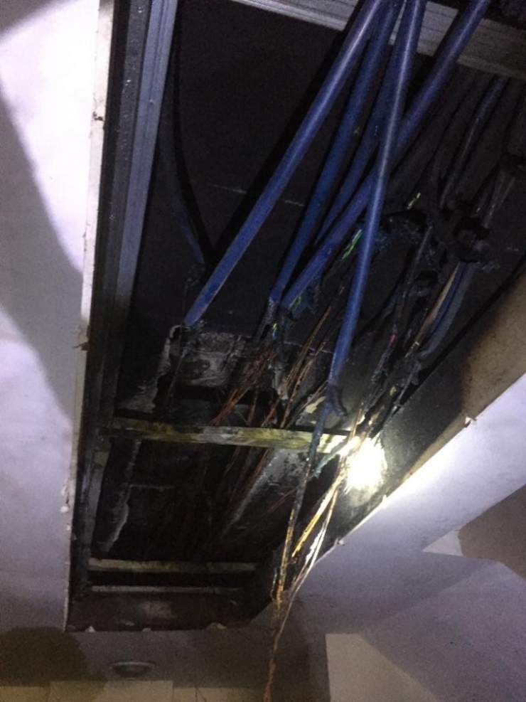 Yüksekova’da Yangın Korkuttu