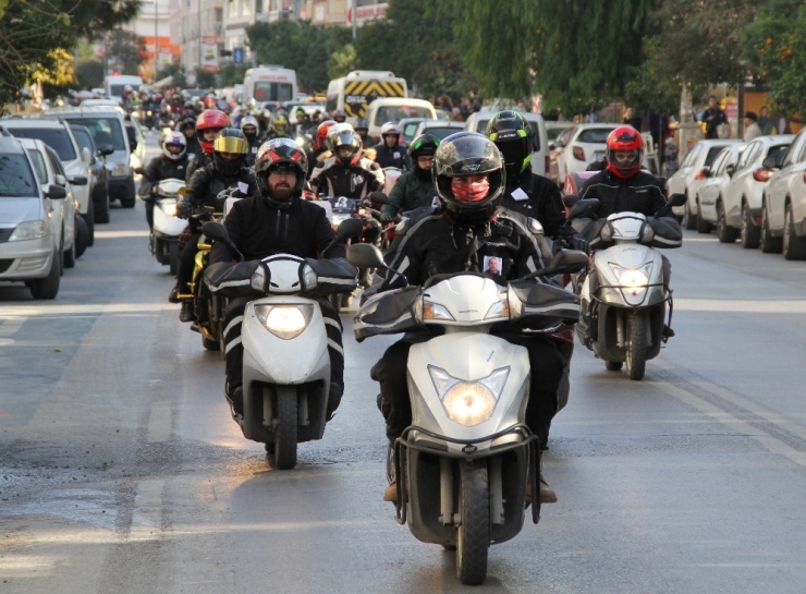 Saldırıda Öldürülen Kuryenin Annesi: “Oğlumun Kanının Yerde Kalmasını İstemiyorum”