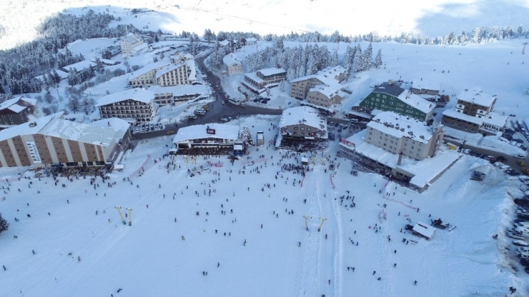 Uludağ’da Hafta Sonu Yoğunluğu