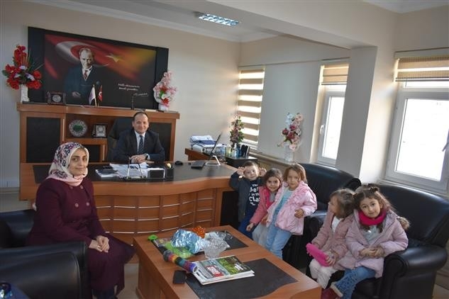 Kur’an Kursu Öğrencilerinden Kurum Amirlerine Ziyaret