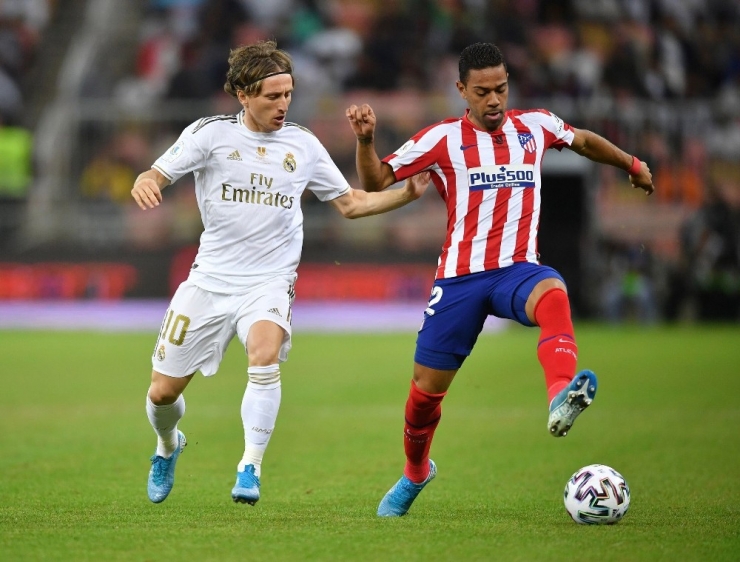 Normal Süresi Golsüz Sona Eren 2020 İspanya Süper Kupası’nda, Atletico Madrid’i Penaltı Atışları Sonucunda 4-1 Mağlup Eden Real Madrid, Şampiyon Oldu.