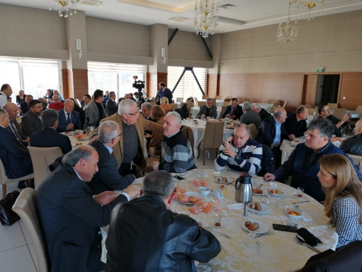 Tebligat Alma Tartışması Muhtarları Karşı Karşıya Getirdi