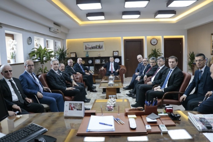 Yargıtay Üyeleri Bursa Adalet Sarayını Ziyaret Etti