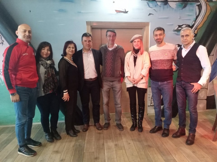 Masa Tenisine Renk Getirecekler