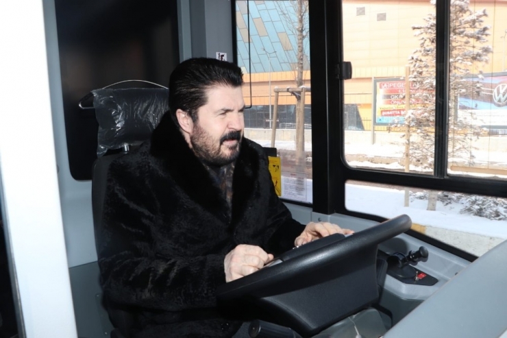 Başkan Sayan: “İmamoğlu, Her Şey Çok Güzel Olacak Demişti; Her Şeyi Berbat Etmeye Başladılar”