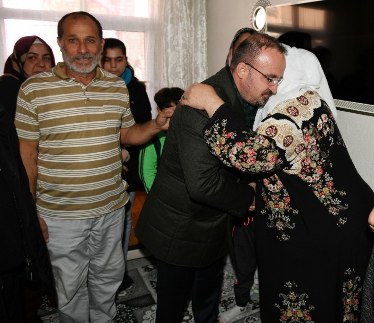 Bülent Turan Umreye Giden Roman Vatandaşları Ziyaret Etti