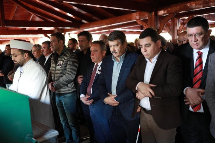 Arif Bulut Son Yolculuğuna Uğurlandı