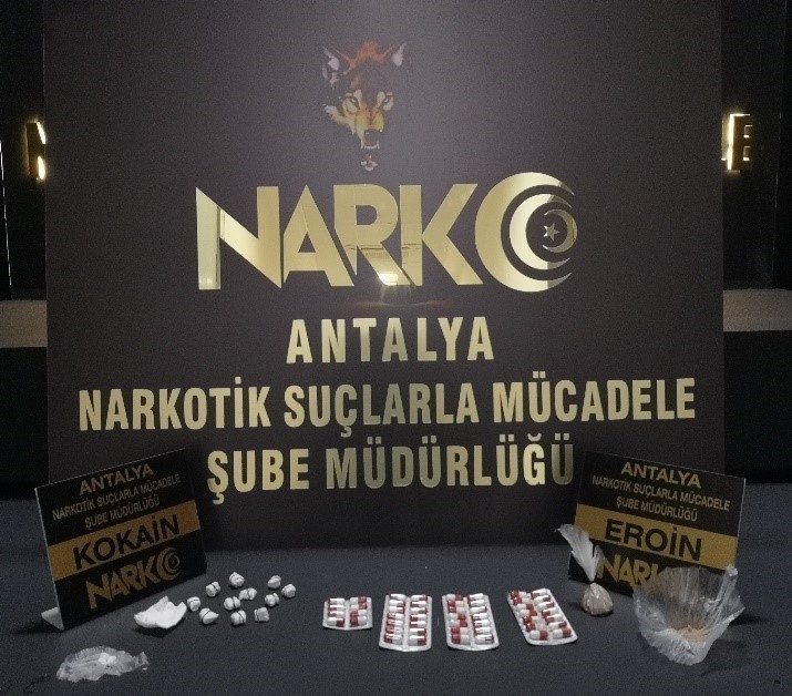Antalya’da Uyuşturucu Operasyonu: 10 Tutuklama