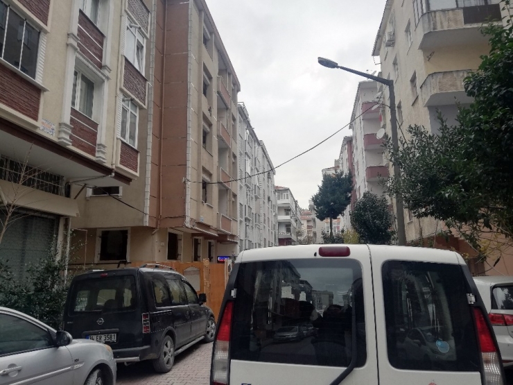 Avcılar’da Tehlikeli Yıkım