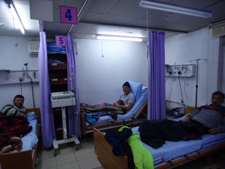 Ormanlık Alanda Mahsur Kalan Belediye Başkanı Ve 2 İşçi Kurtarıldı