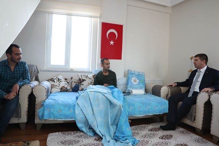 Başkan Ercengiz’den, Tel Abyad Gazisine Ziyaret