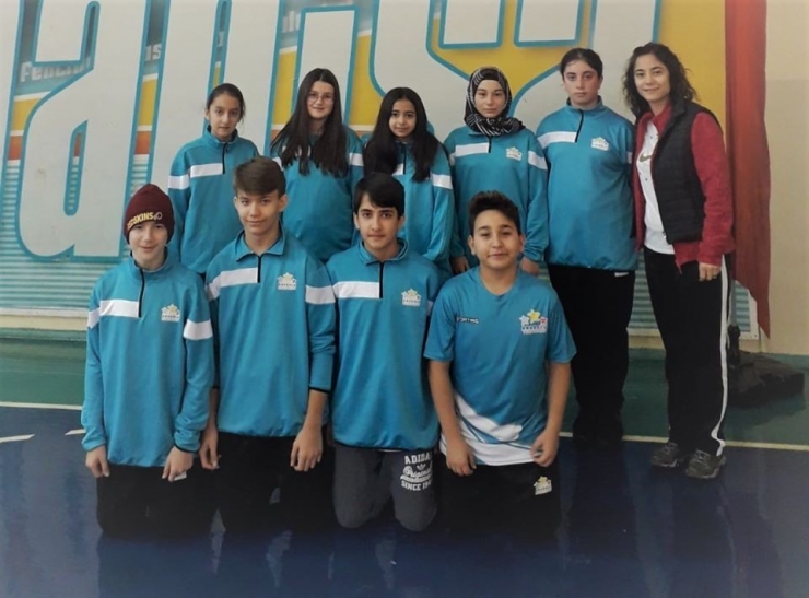 Bilecik Analig Badminton Takımı Çeyrek Finalde