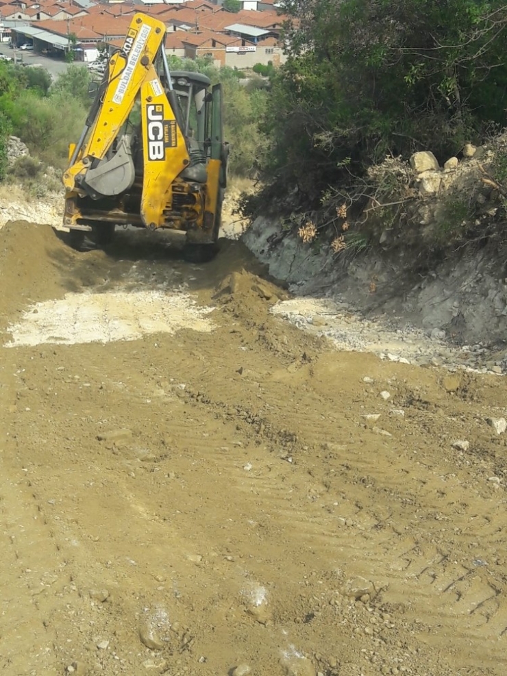 Sanayiciler Buldan’da Bitmeyen Yolu Sordu