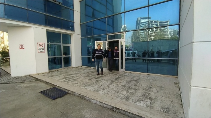 Bursa’da Sahte Polislere 12 Bin Lirasını Kaptırdı