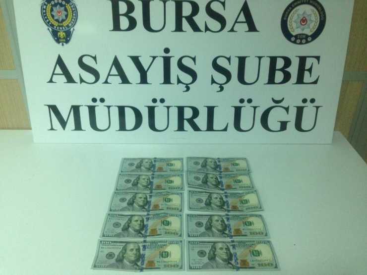 Bursa’da Sahte Polislere 12 Bin Lirasını Kaptırdı