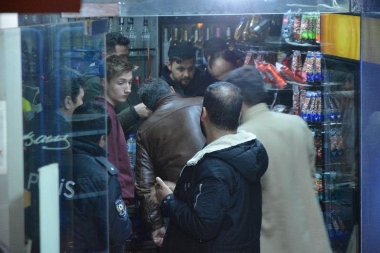 Bursa’da Markette Silahlı Gasp