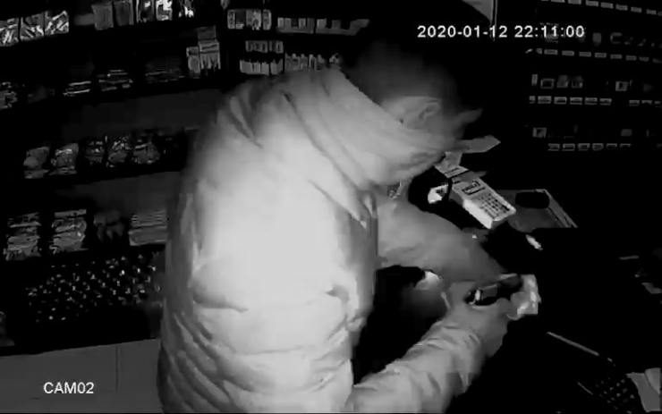 Silahla Girdi, Paraları Böyle Gasp Etti